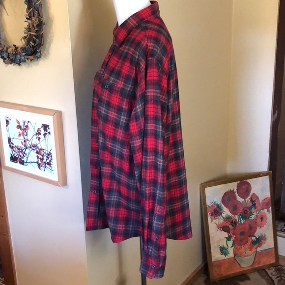 WOOLRICH size XL Classic plaid BARN CHORE shirt Soft 100% cotton Red Gray Button - Picture 7 of 15